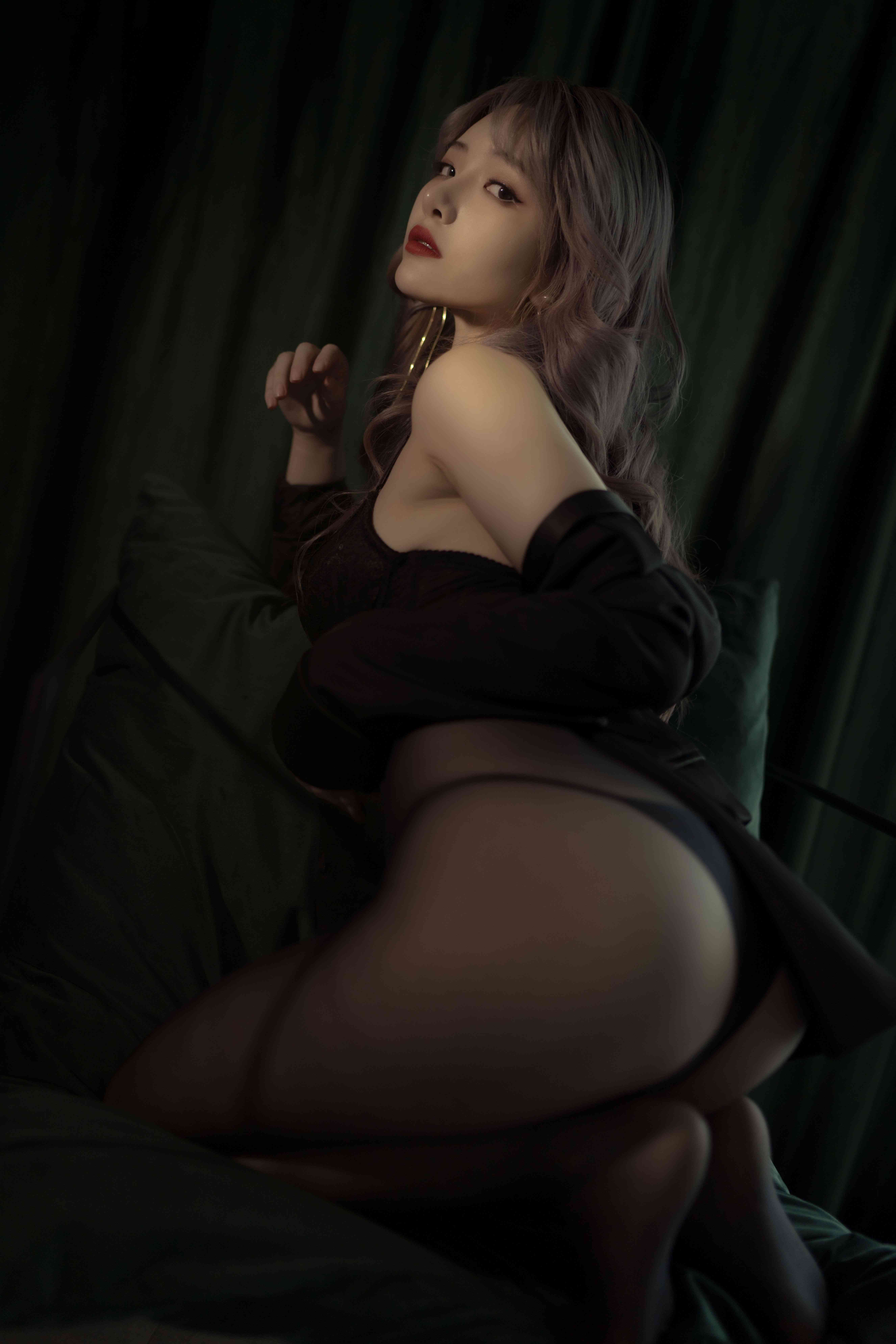 3 NO.068-西装-25P【雯妹不讲道理】