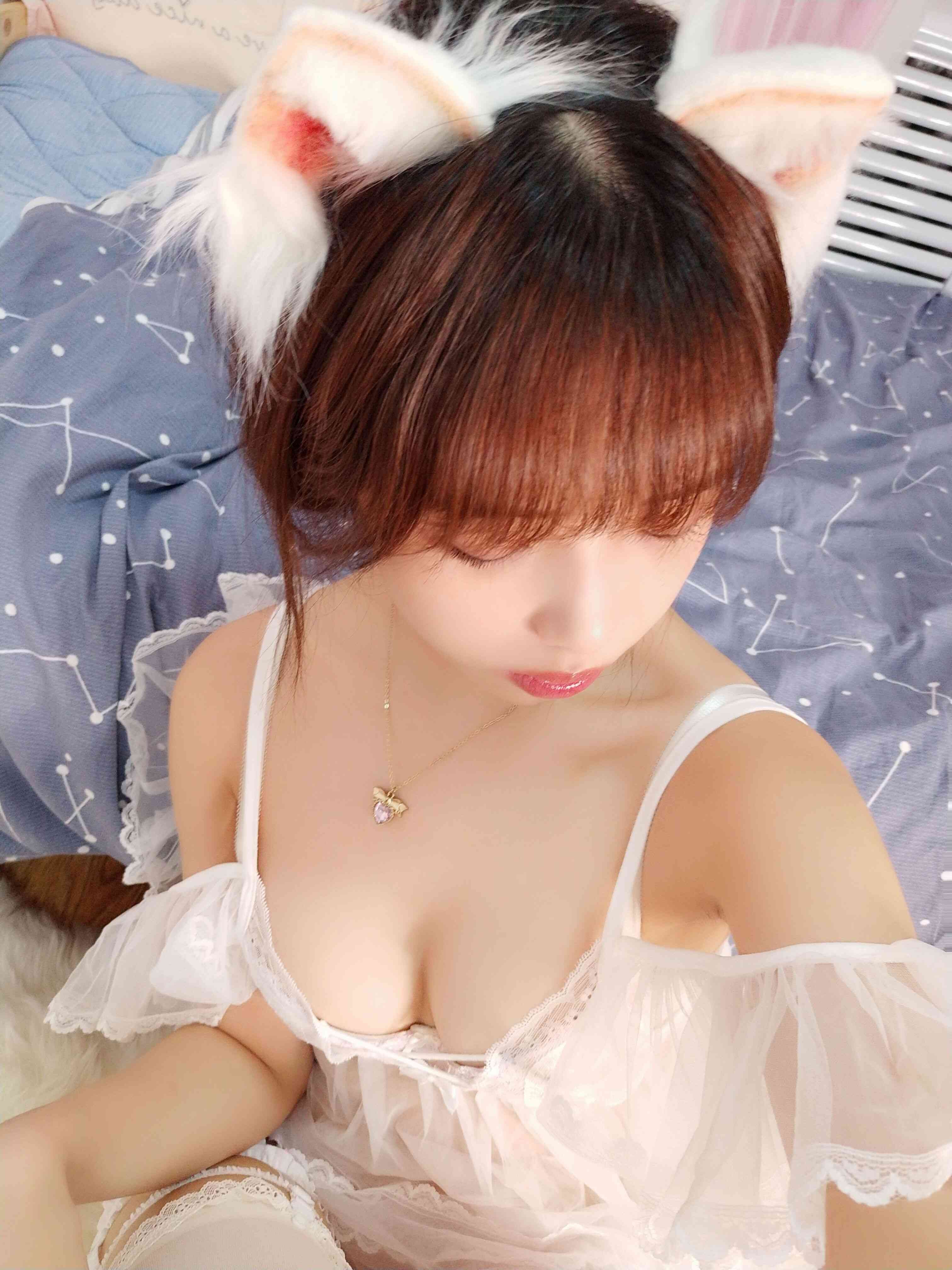 11 NO.003.1-白猫-21P【雯妹不讲道理】